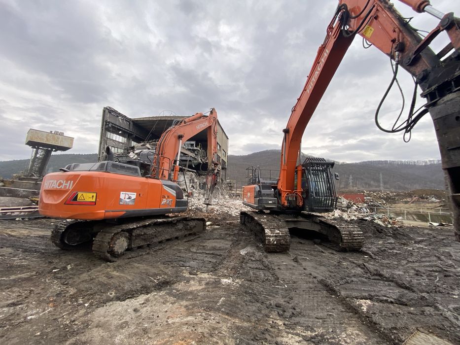 Inchiriez Excavator/Autogreder/Buldozer/Cilindru/Buldoexcavator