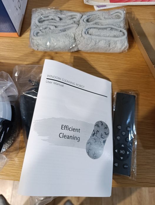 Robot spălat geamuri