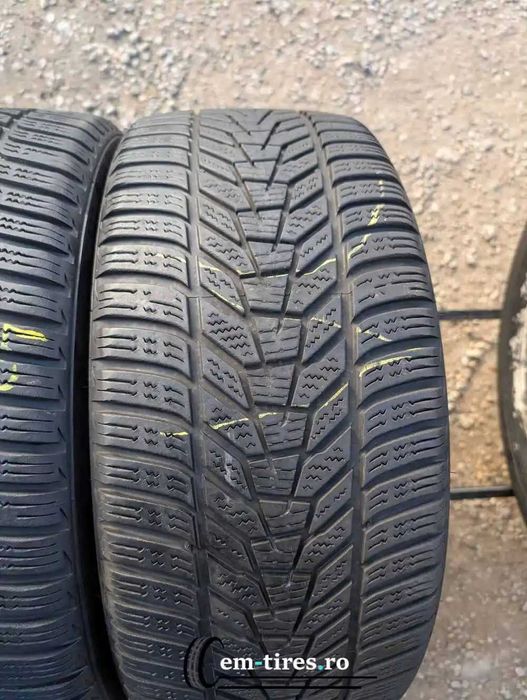 SET 2 Anvelope Iarna 225/40 R18 HANKOOK Winter Icept EVO 3 95V