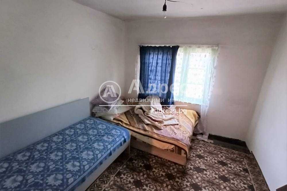 Продава се Къща в Разград, Център - 146 кв.м за 175 €/кв.м - Снимка #4