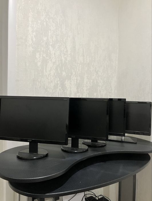 Продам мониторы в хорошем состояни