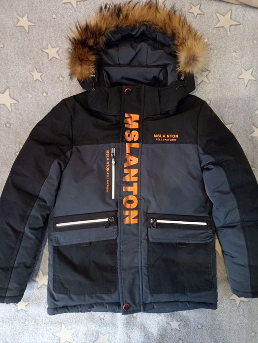 Продам Куртка зима 134