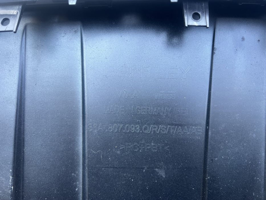 Bara fata BENTLEY BENTAYGA 36A807093