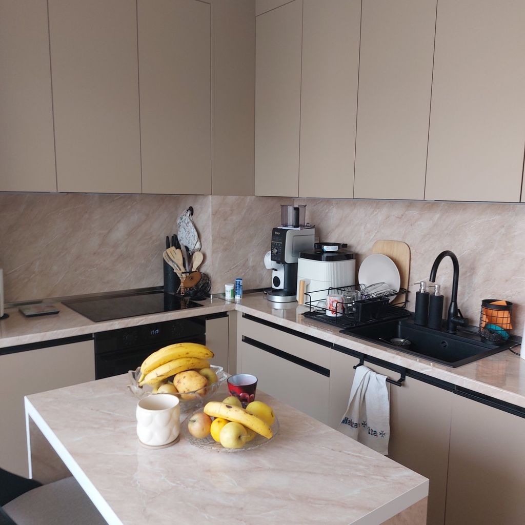 Продава се Тристаен апартамент в с. Горна Малина, Област София-област - 100 кв.м за 2000 €/кв.м - Снимка #7
