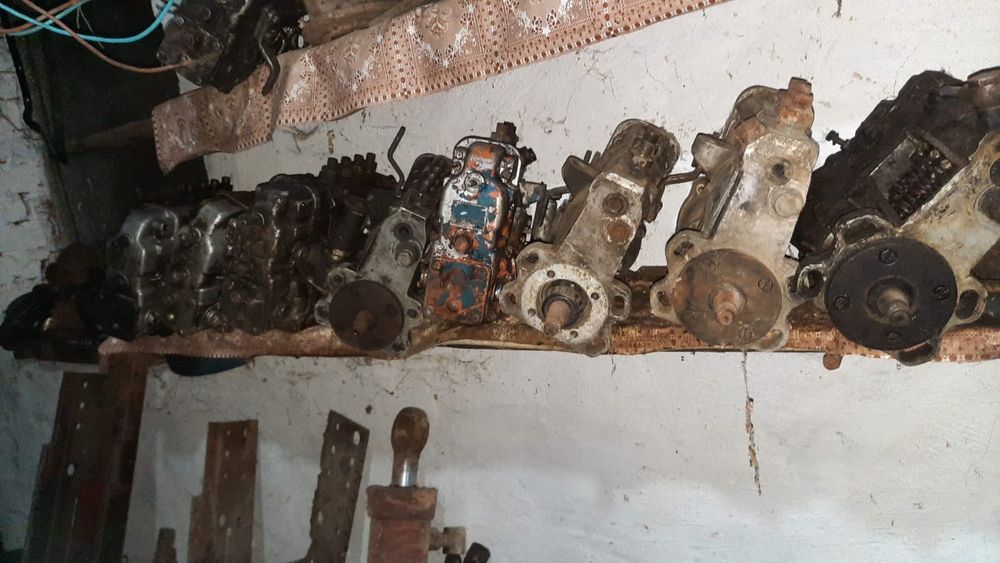 Vând piese  si utilaje tractor u650