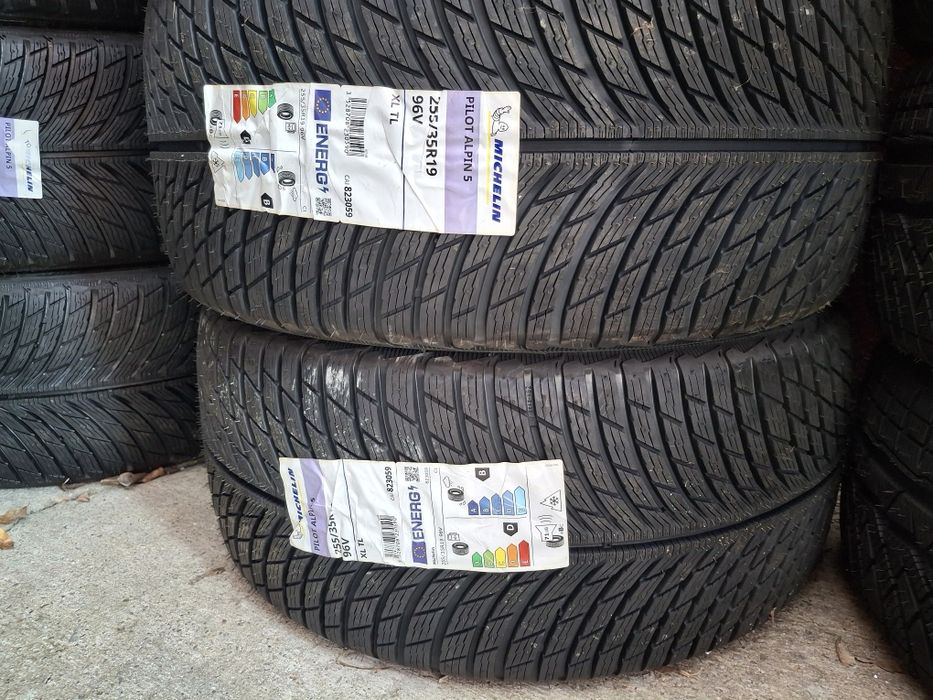 255 35 19 Michelin DOT 2021 iarna NOI