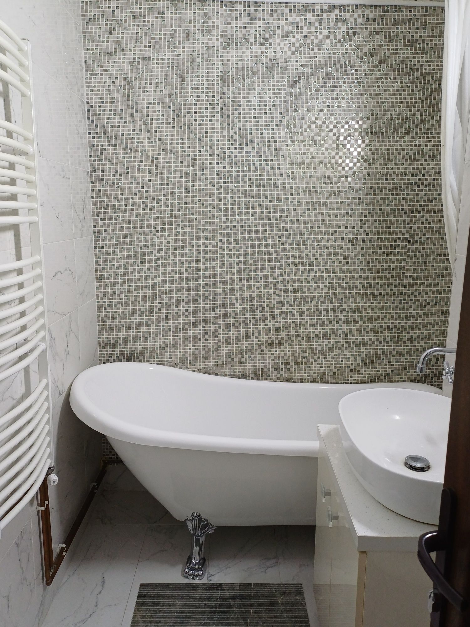 Inchiriez apartament 2 camere