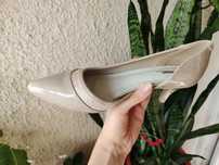 Pantofi purtati, eleganti bej crem 37 seveneast