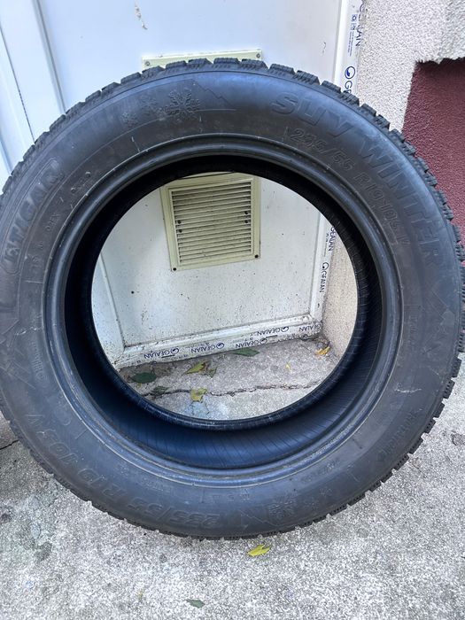 Vand 2 Anvelope iarna 235/55 R19