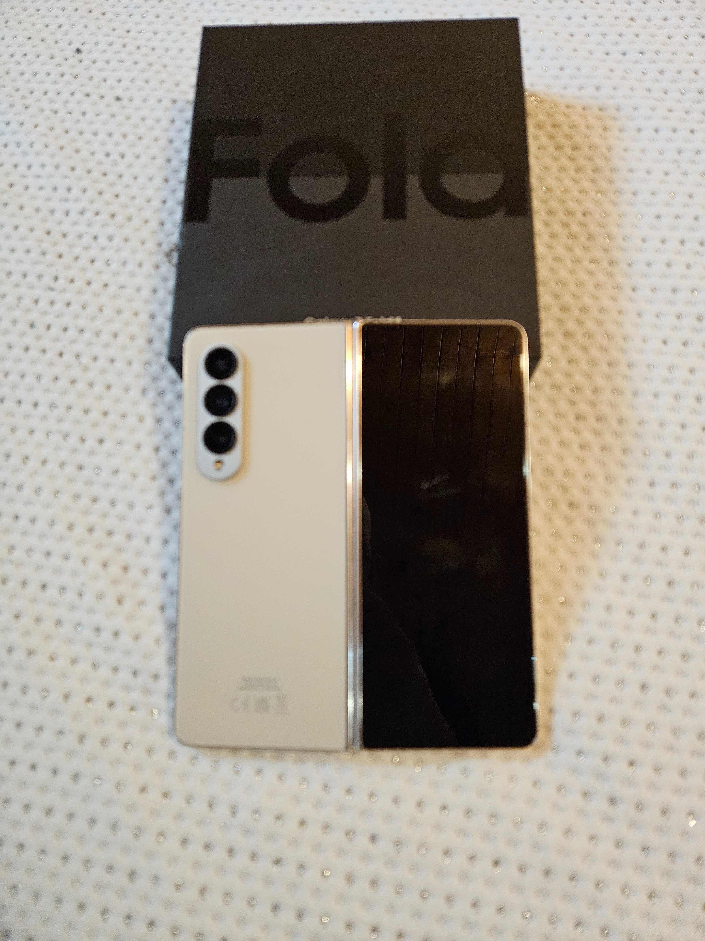Samsung Z fold 4