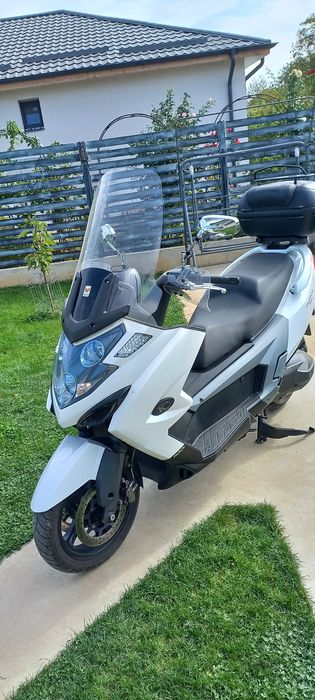 Kymco myroad 700i / schimb cu moto