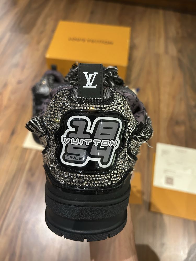 Louis Vuitton Skate X Swarovski 45 EU / 11 US