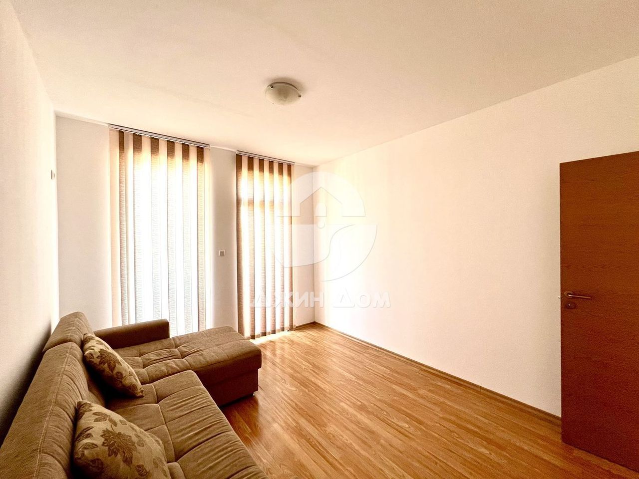 Продава се Тристаен апартамент в к.к. Слънчев бряг - 69 кв.м за 812 €/кв.м - Снимка #6