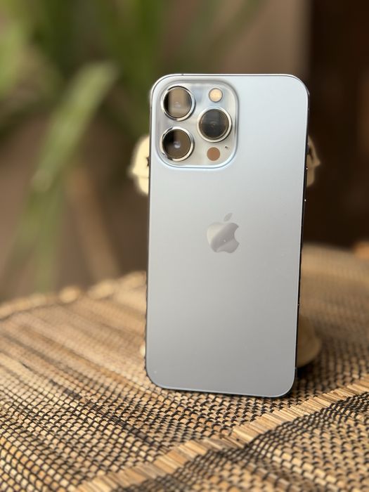 Продавам iPhone 13 Pro 128GB