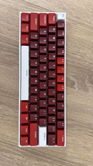 Tastatura custom wireless hotswap rgb