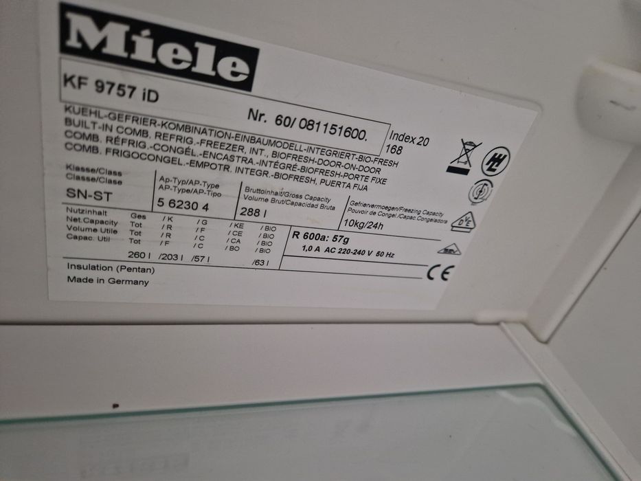 Хладилник за вграждане Miele A++
