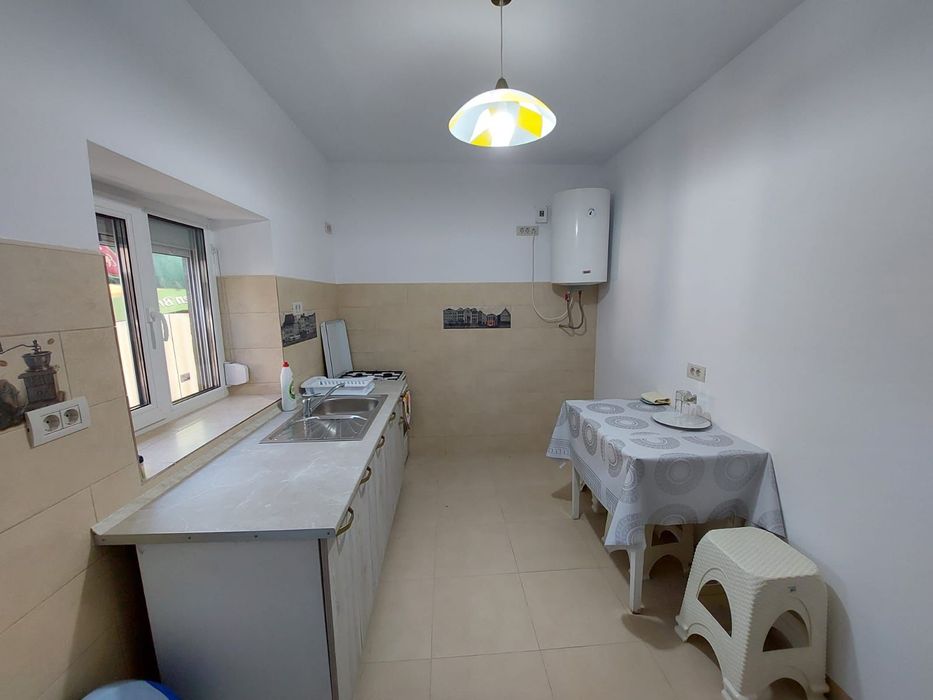 Inchiriez camere la muncitori pe termen lung in Eforie Nord