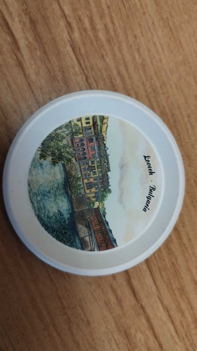 Красива декоративна керамична чиния от Ловеч