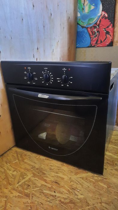 Духовка в отличном состоянии