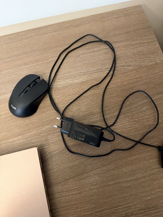 Laptop ASUS Vivobook 15, i5-1240P, 8GB RAM, SSD 512GB