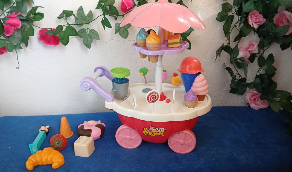 Занимателни играчки и игри за малките деца.