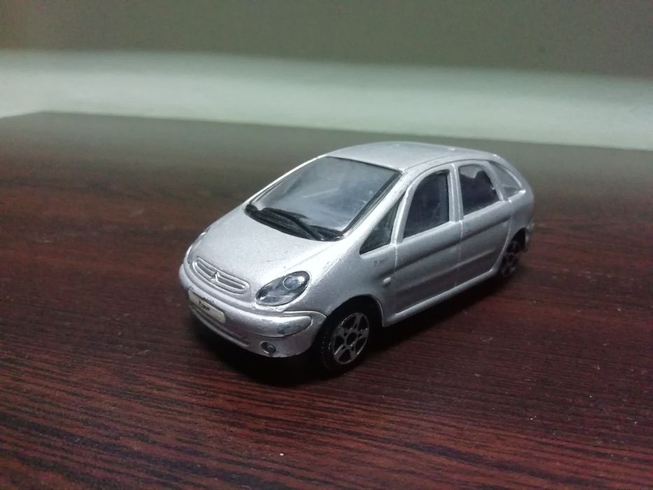 Maisto Citroen Xsara Picasso количка 1/43 Ситроен Ксара Пикасо