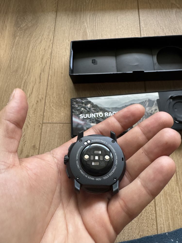 Ceas smart Suunto Race S