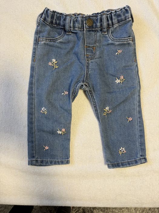 Дънки за бебе момиче от H&M 6-9 м.