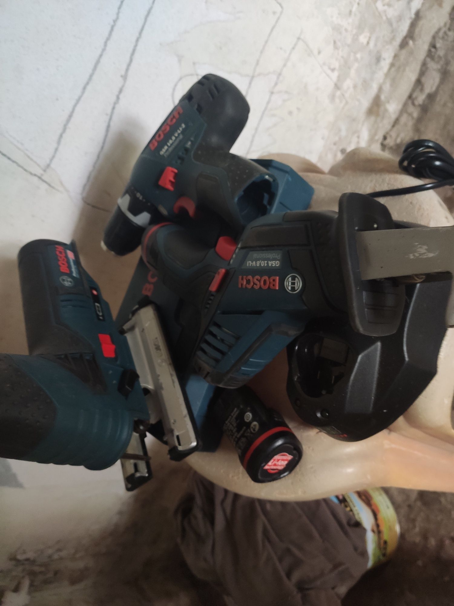 Зеге,саблен трион bosch professional 10.8-12 v