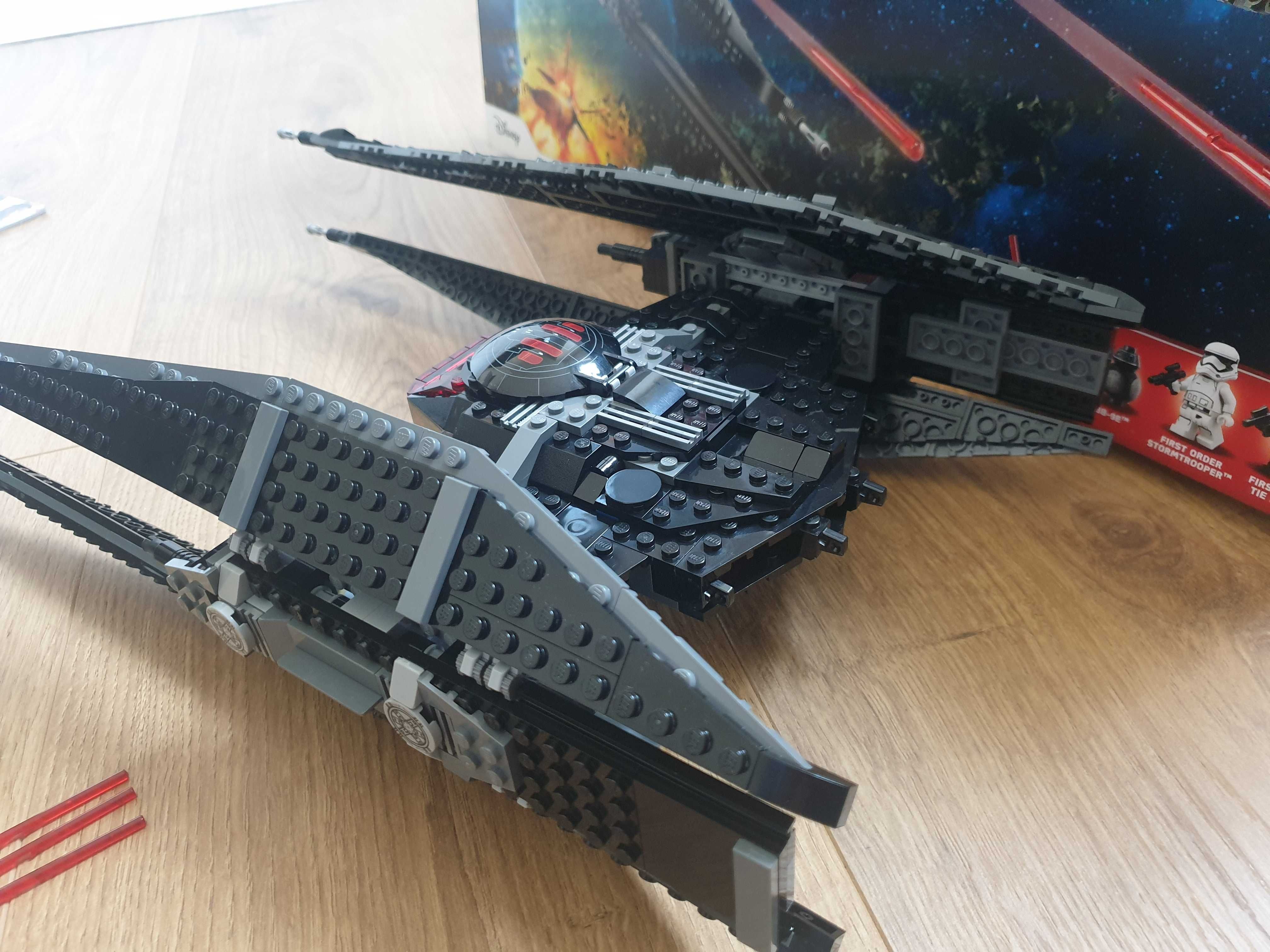 Lego Star Wars 75179 - Kylo Ren's TIE Fighter