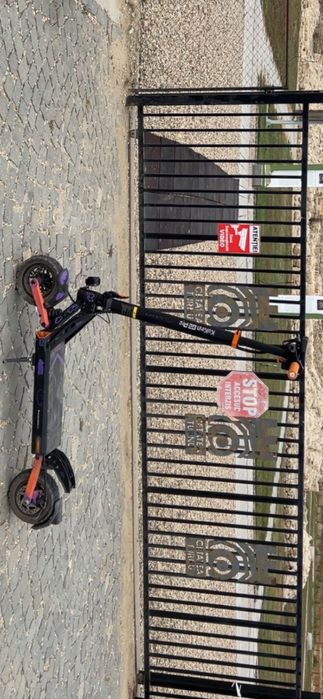 Trotinetă g2 pro de vânzare