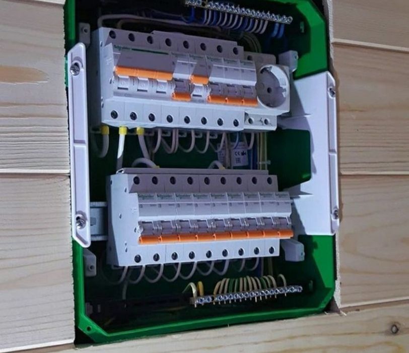 Электрик монтаж оборудования от 380 до 10 000в.