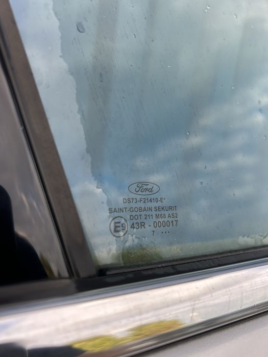 Geam ușă dreapta față Ford Mondeo Mk5 2017