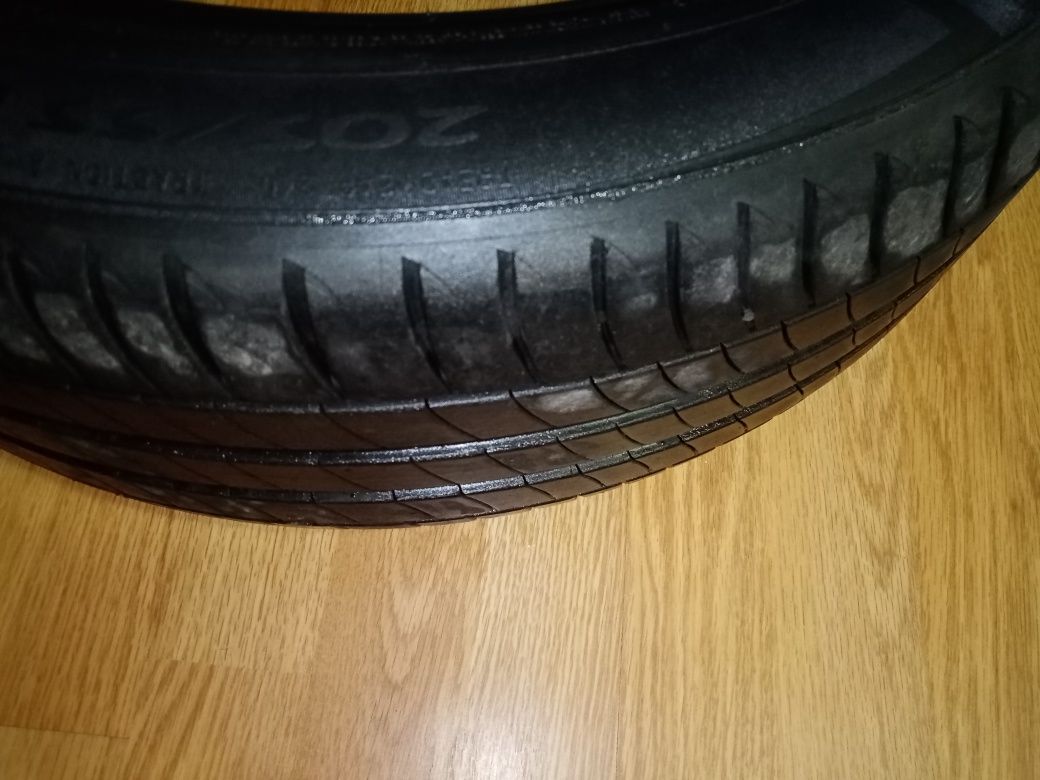 Vand 4 cauciucuri Michelin vara