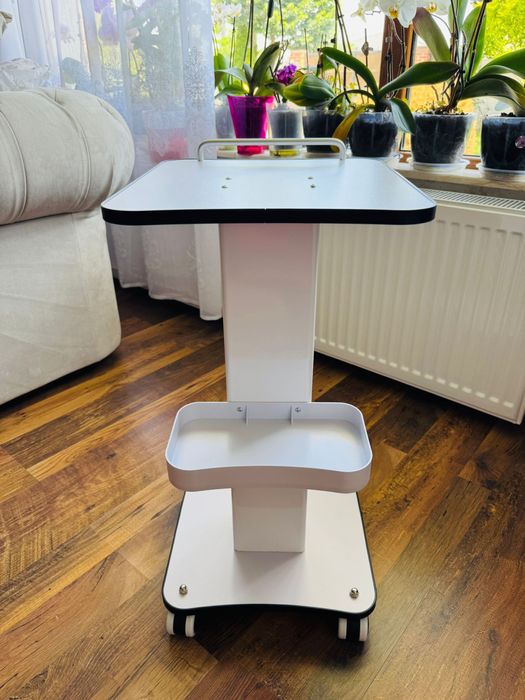 Ucenic Cosmetic, Suport Portabil pentru Aparatura de Salon