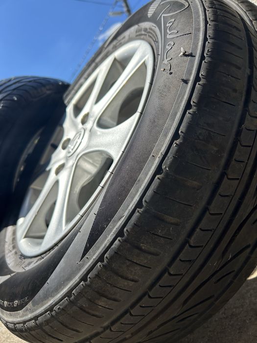 4бр. Алуминиеви джанти с гуми 195/65 R15 цола от Mazda