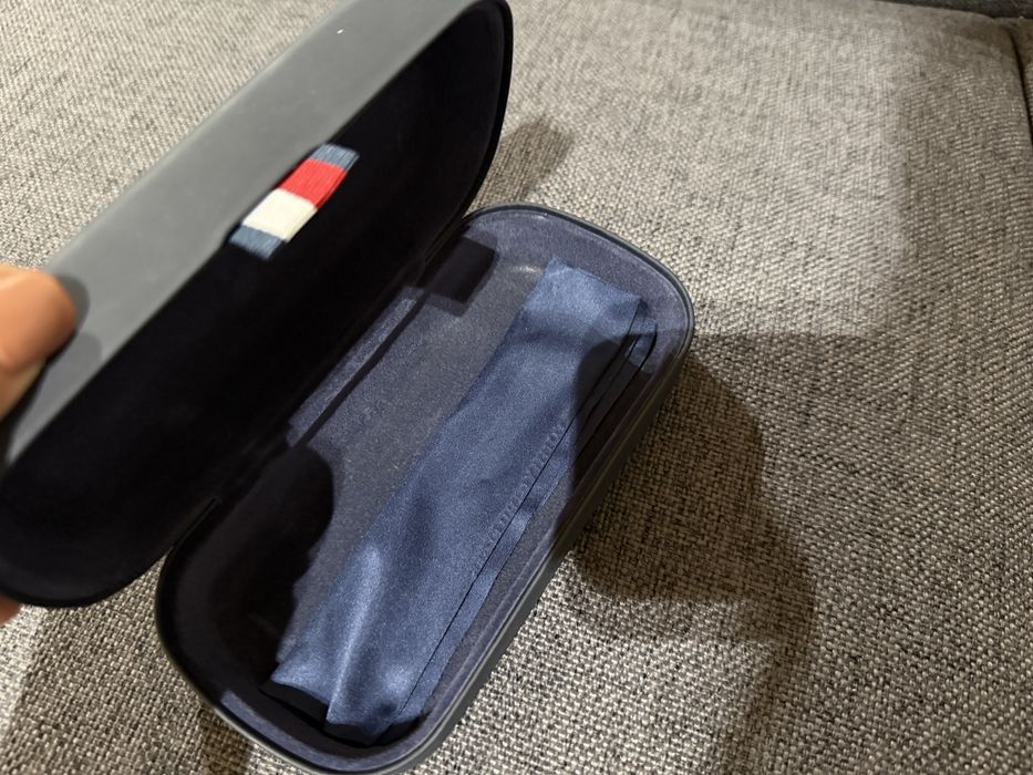 Слънчеви очила Tommy Hilfiger