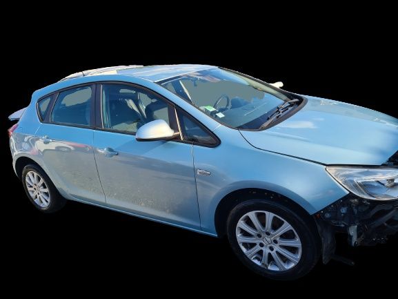 Dezmembrez Opel Astra J hatchback Z21Y 1.7 cdti A17DTR A17DTJ