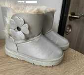Cizme copii imblanite marime 22 argintii model ugg impermeabile