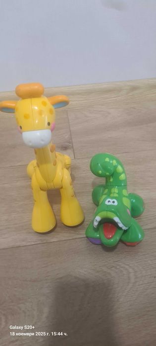 Детски играчки Fisher Price жираф и крокодил
