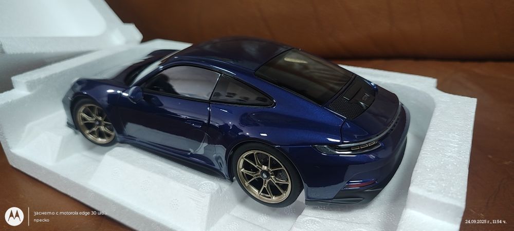 Колекционерски колички Porsche 1:18