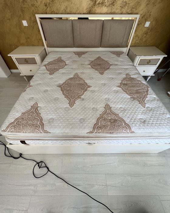 Curatare canapele la domiciliu, tapiterii, scaune, mochete