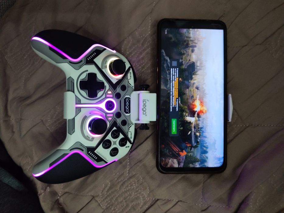 Игровой джостик контроллер