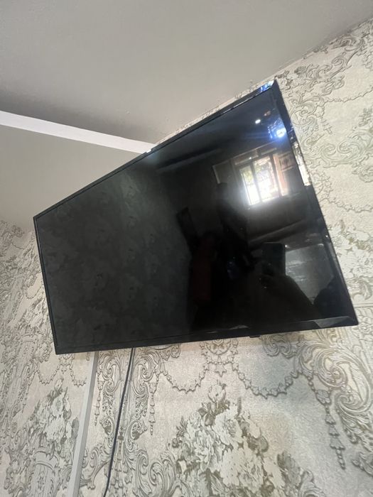 Televizor 32 talik firma Yasin