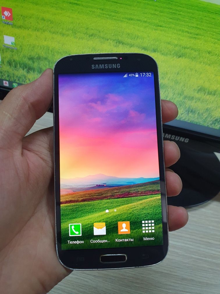 Galaxy S4 продам