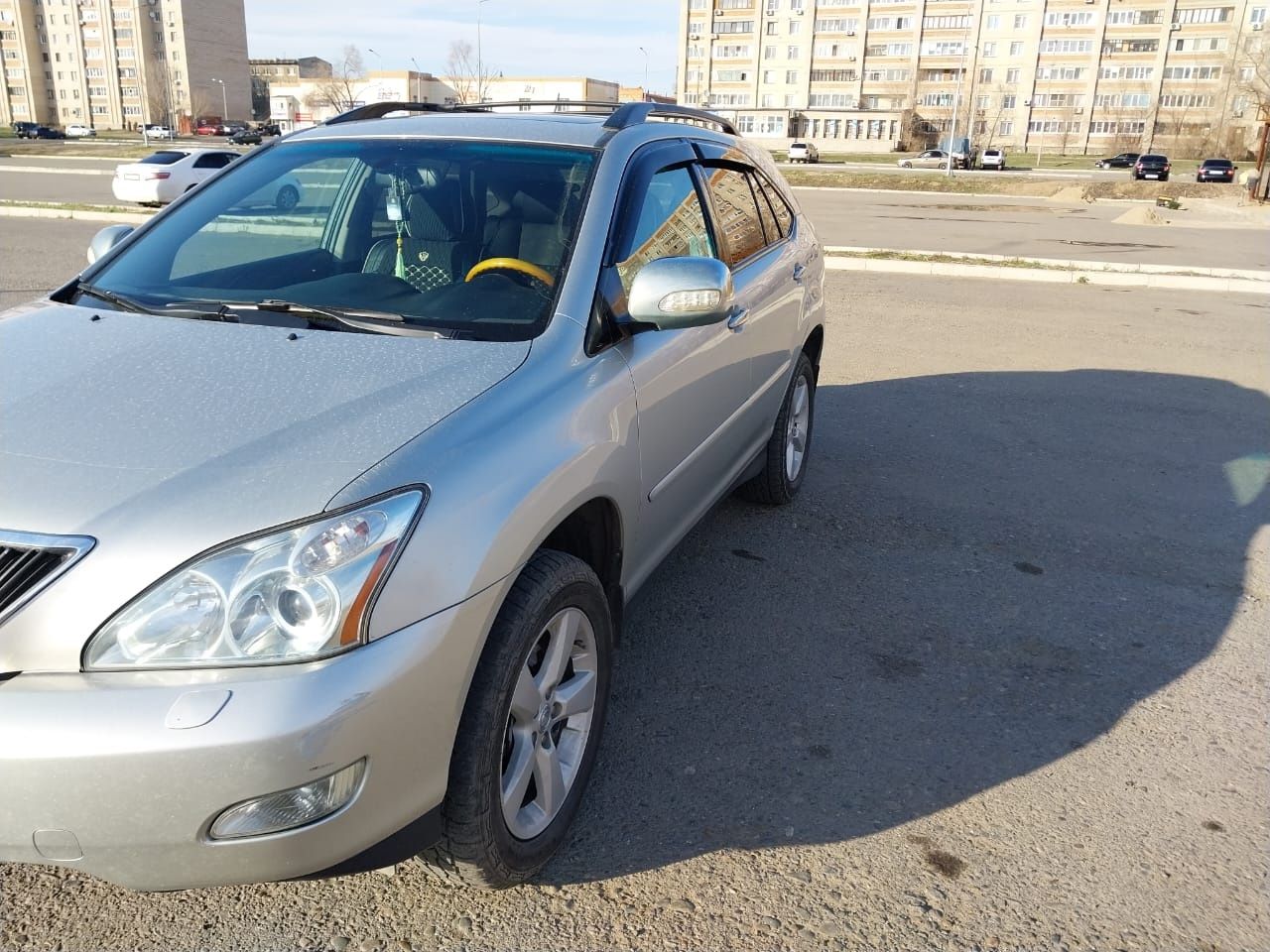 Продам Lexus 330