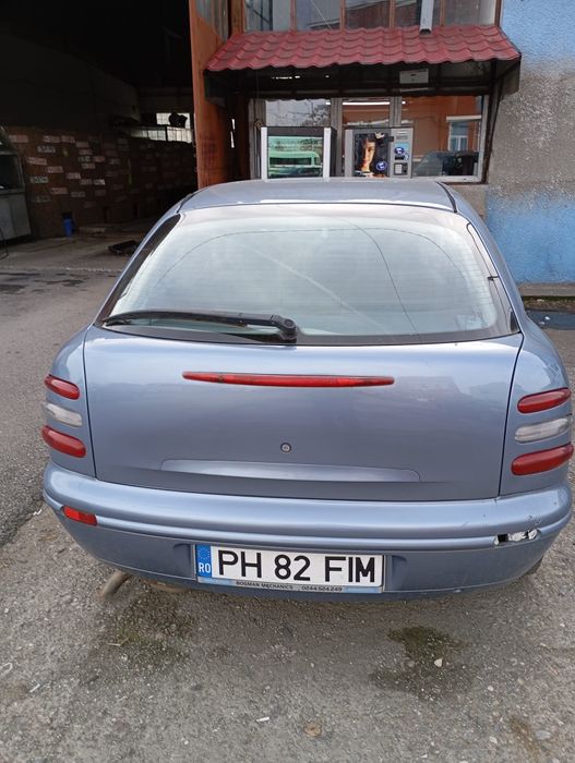 Vând mașina Fiat Brava