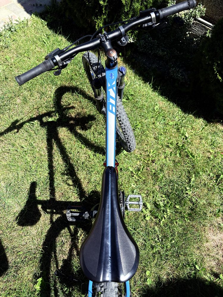Giant Atx 27.5 M