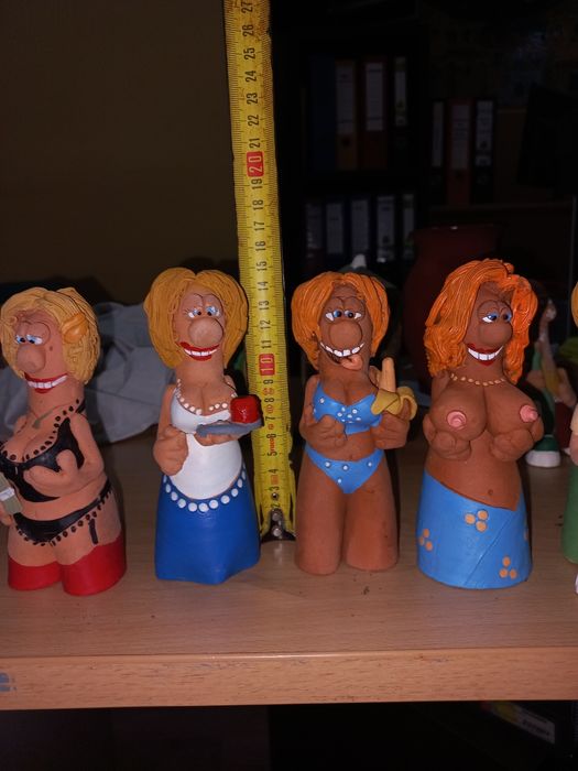 Сувенирни Глинени фигурки