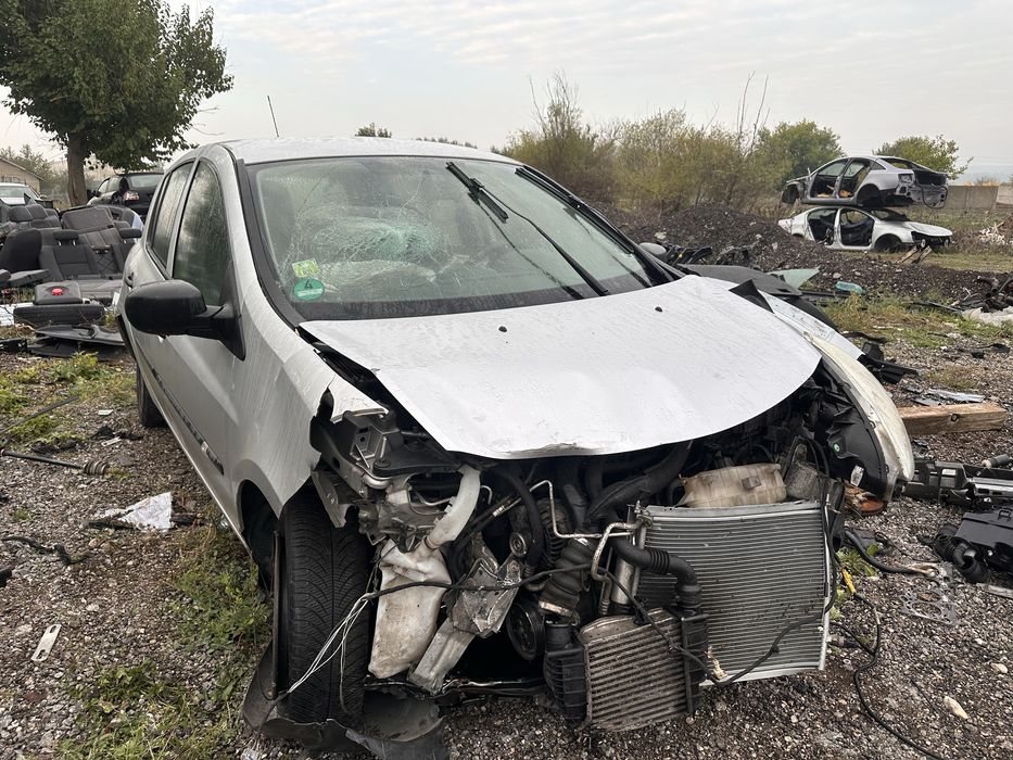 Рено клио 1.5 дци на части